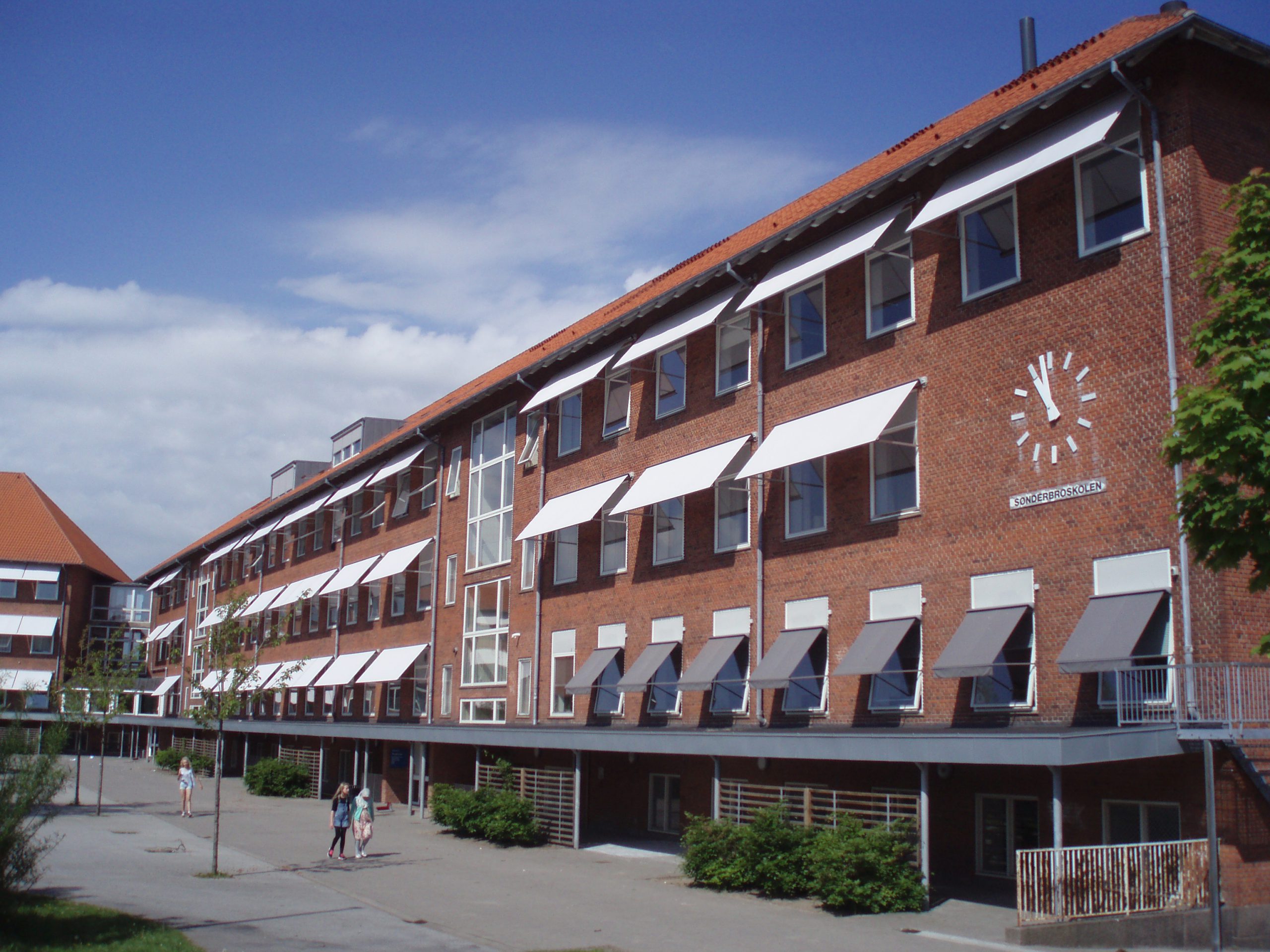 Uitvalzonnescherm US702 Uitvalzonnescherm US702
